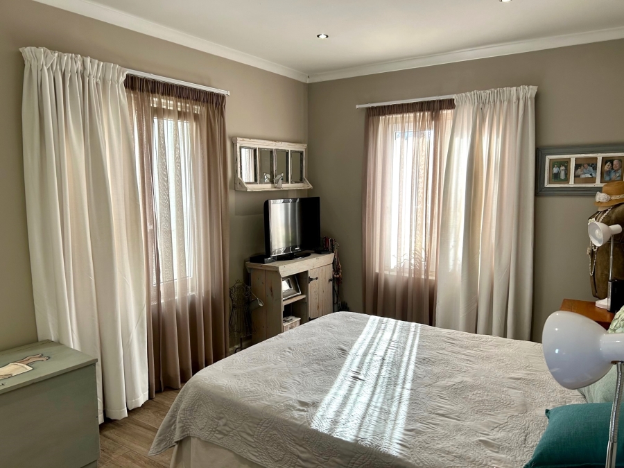 2 Bedroom Property for Sale in Fonteine Retirement Village Western Cape